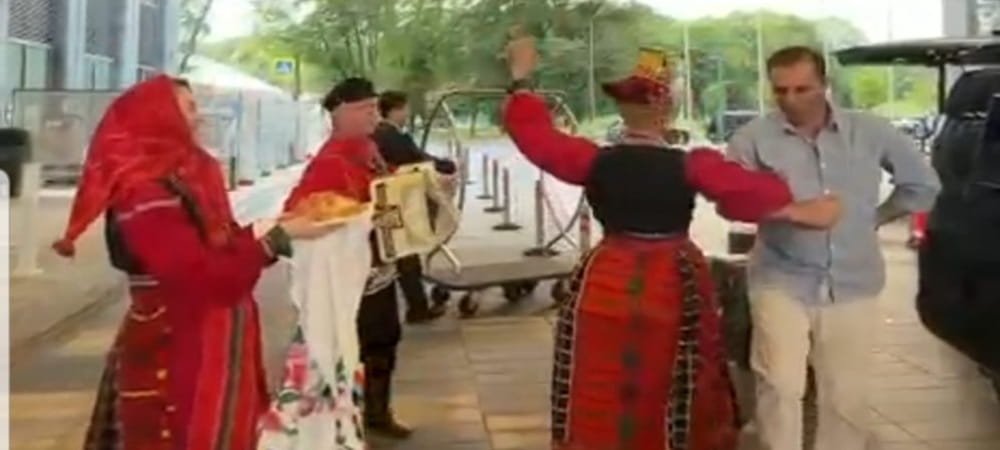 Rusya'da Rafet El Roman Rüzgârı Başladı!