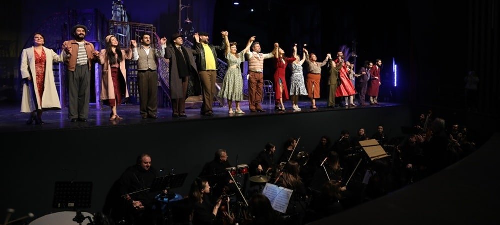 “FOSFORLU CEVRİYE” BÜYÜKÇEKMECE’DE UNUTULMAZ BİR AKŞAM YAŞATTI