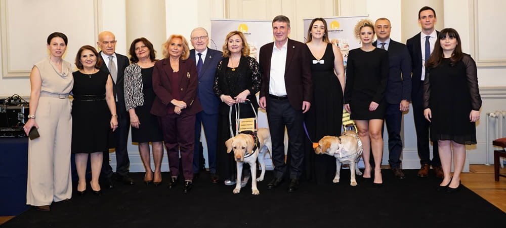 Rehber Köpekler Derneği’nden İlham Veren  İlkbahar Resepsiyonu