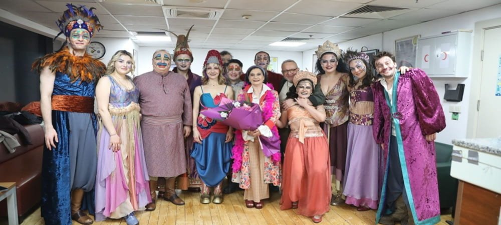 Şehir Tiyatroları 27 Mart Dünya Tiyatro Günü’nü Tüm Sahnelerinde Tiyatro severlerle Kutladı