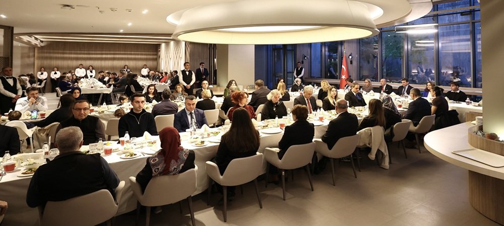 OYAK Yönetimi, şehit aileleriyle iftar sofrasında bir araya geldi