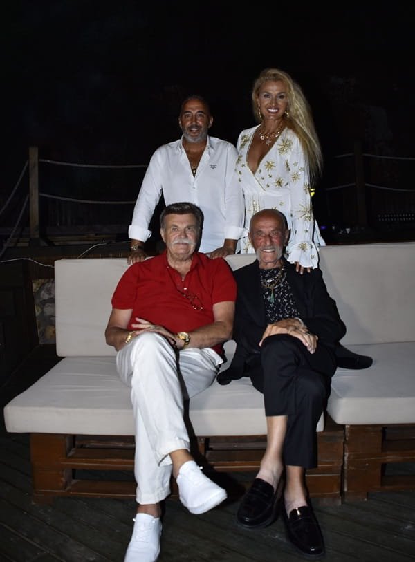 NURİ ALÇO’NUN ELİNDEN GAZOZ İÇME YARIŞINA GİRDİLER!